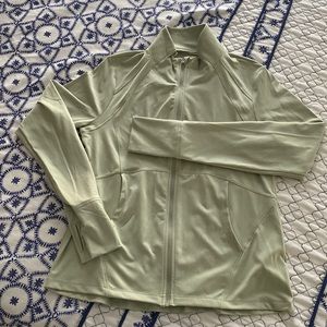 Avia Jacket, size medium. NWOT